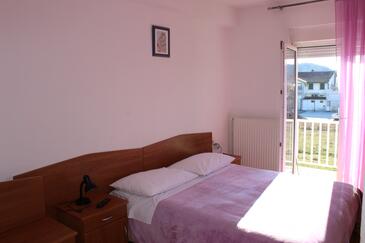 Spalnica Trilj, Spalnica v nastanitvi vrste room, dostopna klima, Hišni ljubljenčki dovoljeni in WiFi.