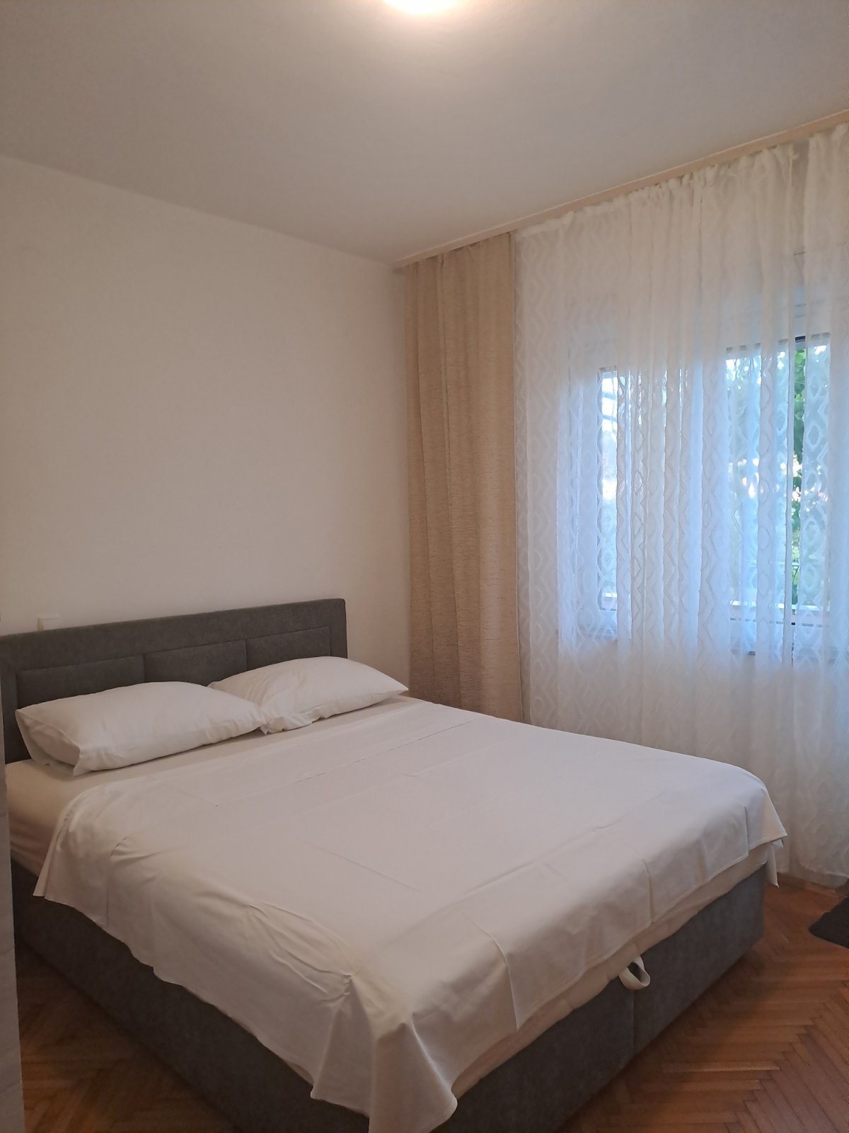 Three bedroom apartment with terrace Palit, Rab  A-a