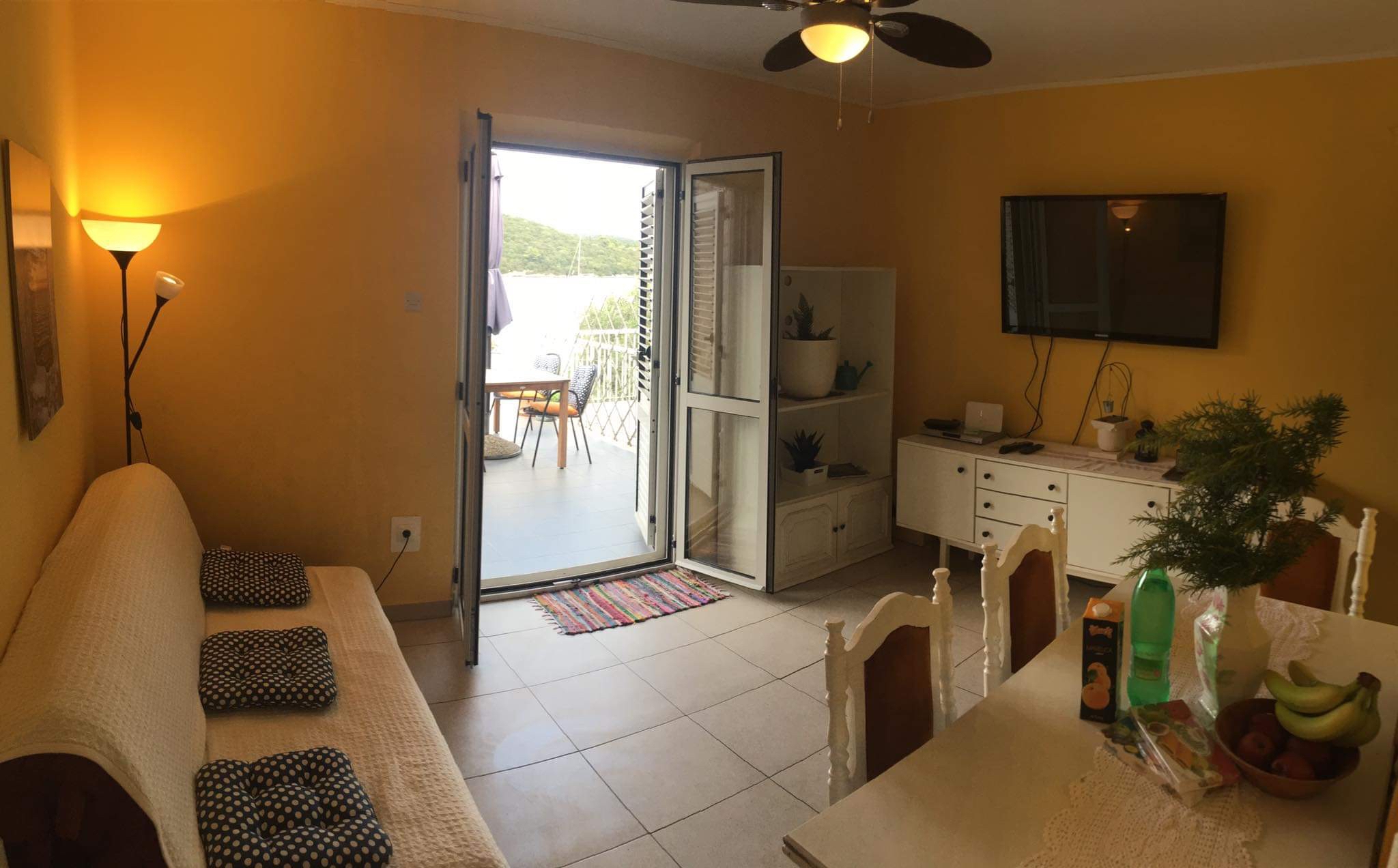 Three bedroom apartment near beach Korčula (A-14612-a)