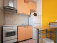 Petrčane, Kitchen in the apartment, (pet friendly) and WiFi.