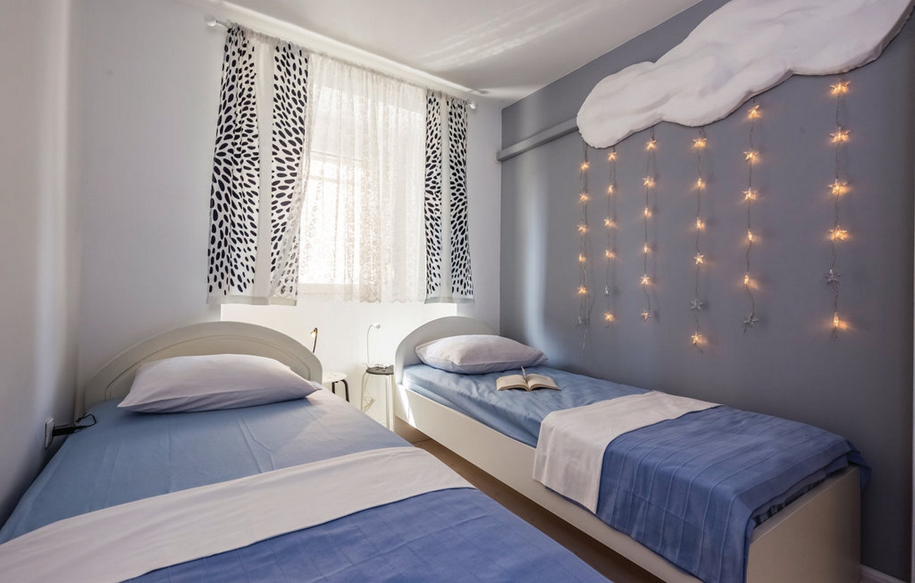 Three bedroom apartment with terrace Crikvenica  A-a