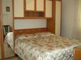 Bedroom 2 Orebić, Bedroom 2 in the apartment, (pet friendly) and WiFi.