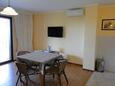 Zambratija, Jídelna 2 v ubytování typu house, WiFi.
