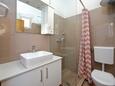 Kupaonica Bibinje, Kupaonica u smještaju tipa studio-apartment, WiFi.
