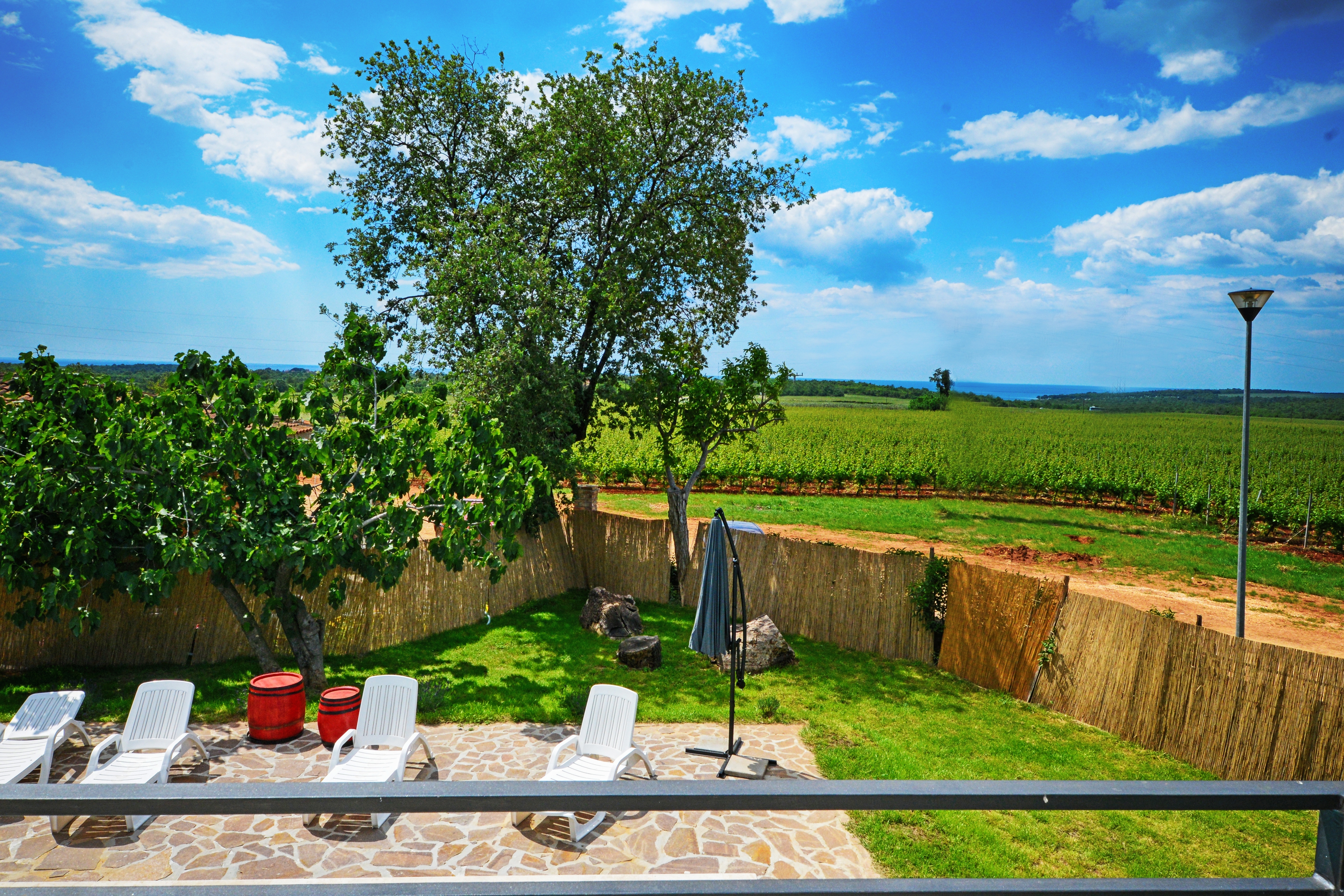 Four bedroom house with terrace and sea view Basarinka, Poreč  K