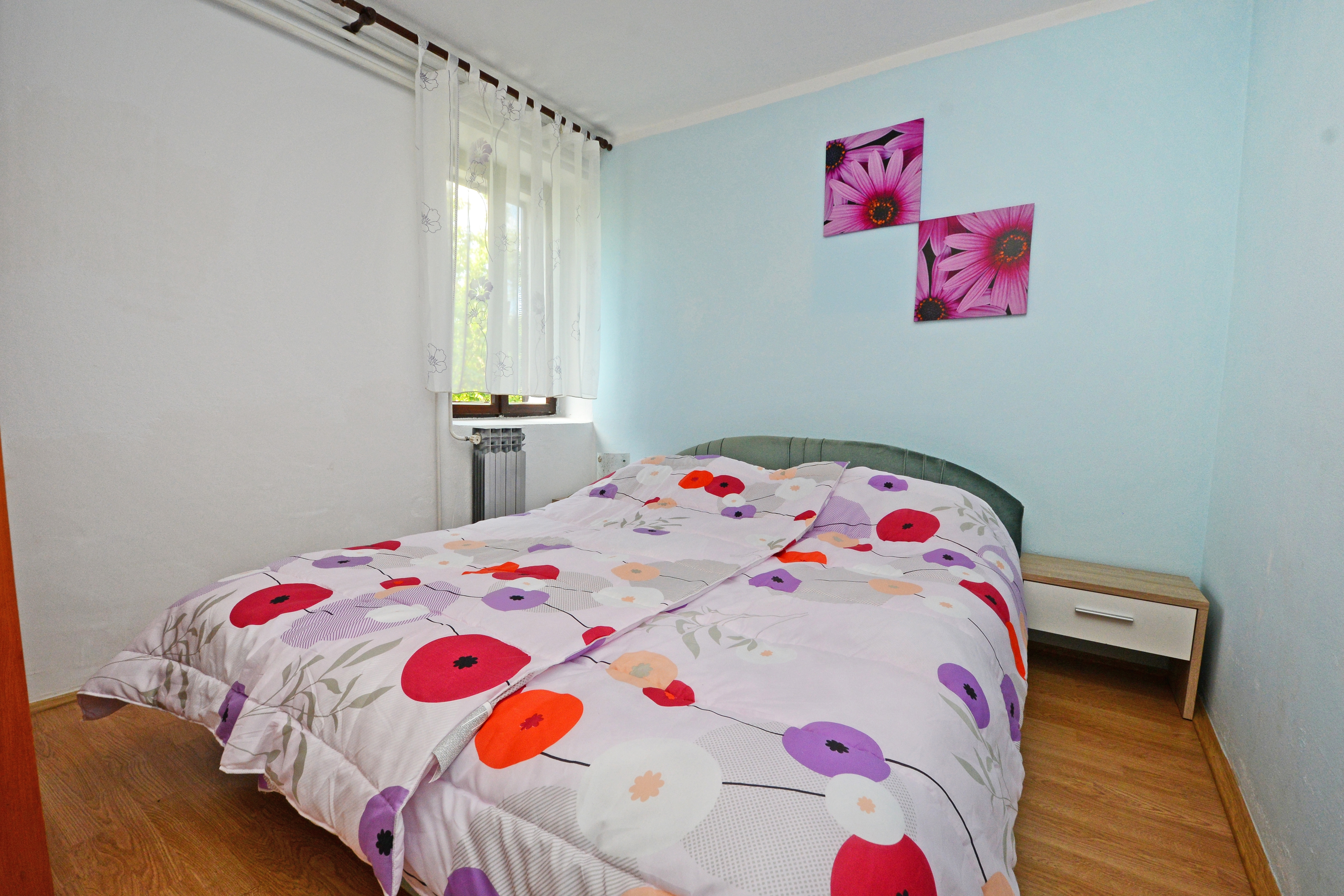 Four bedroom house with terrace and sea view Basarinka, Poreč  K