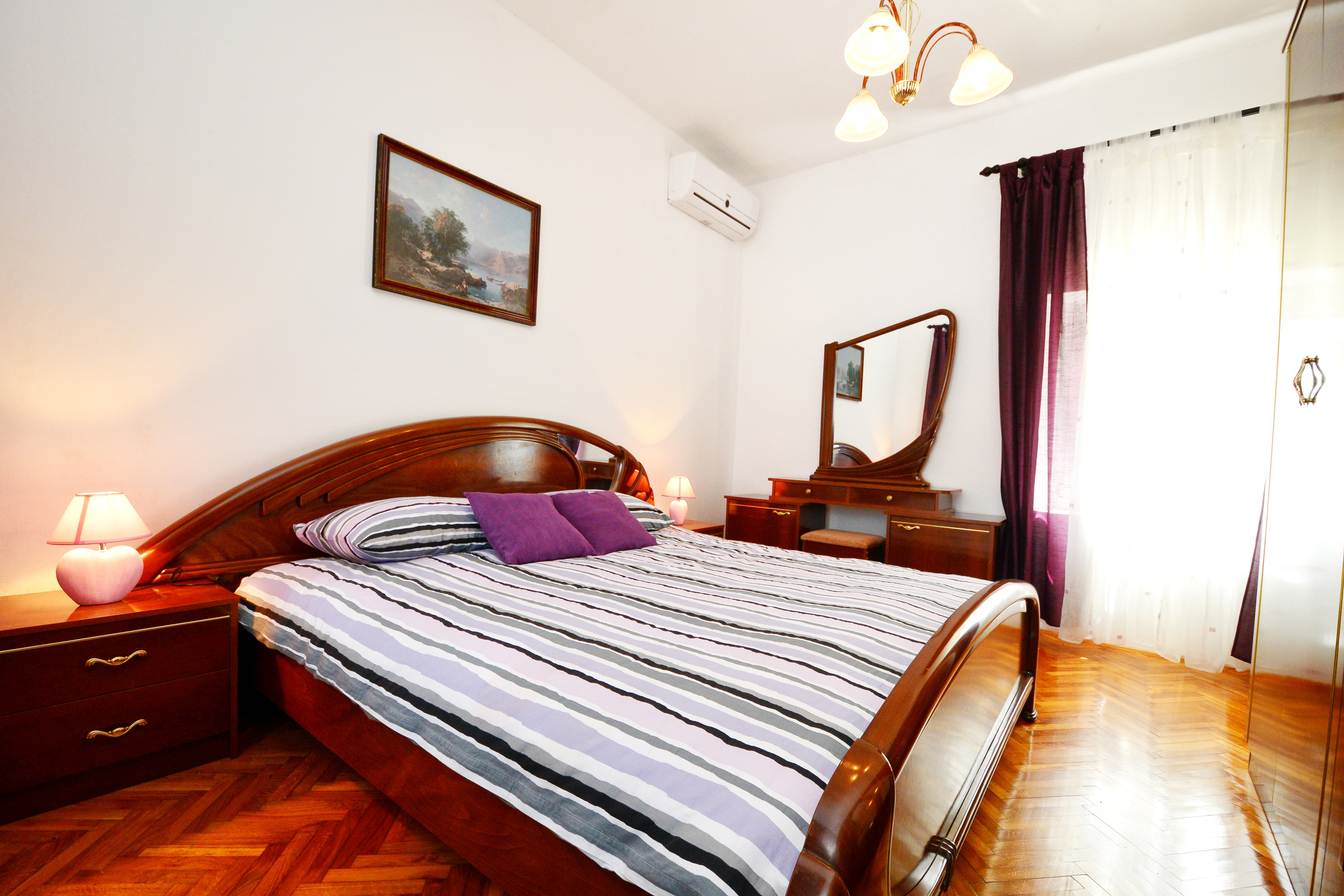 Four bedroom house with terrace and sea view Basarinka, Poreč  K