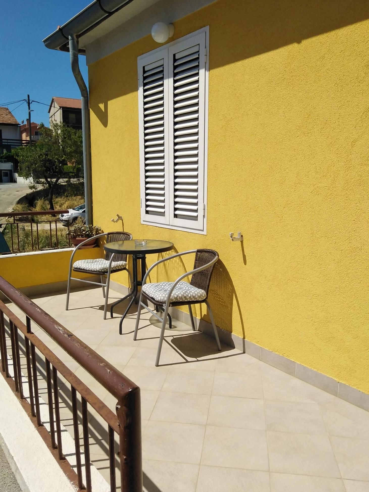 Two bedroom apartment with terrace and sea view Kali, Ugljan  A-a
