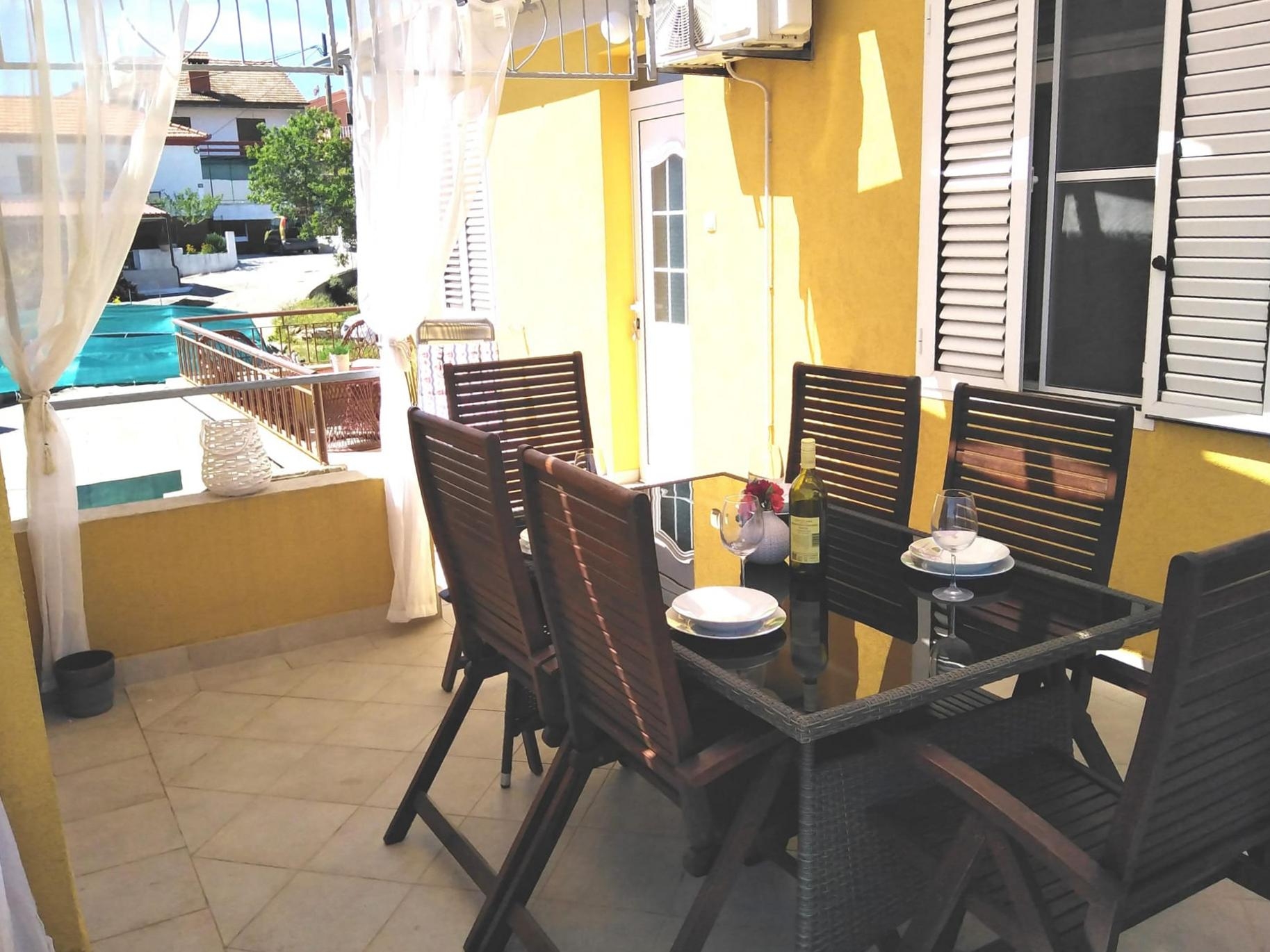 Two bedroom apartment with terrace and sea view Kali, Ugljan  A-a
