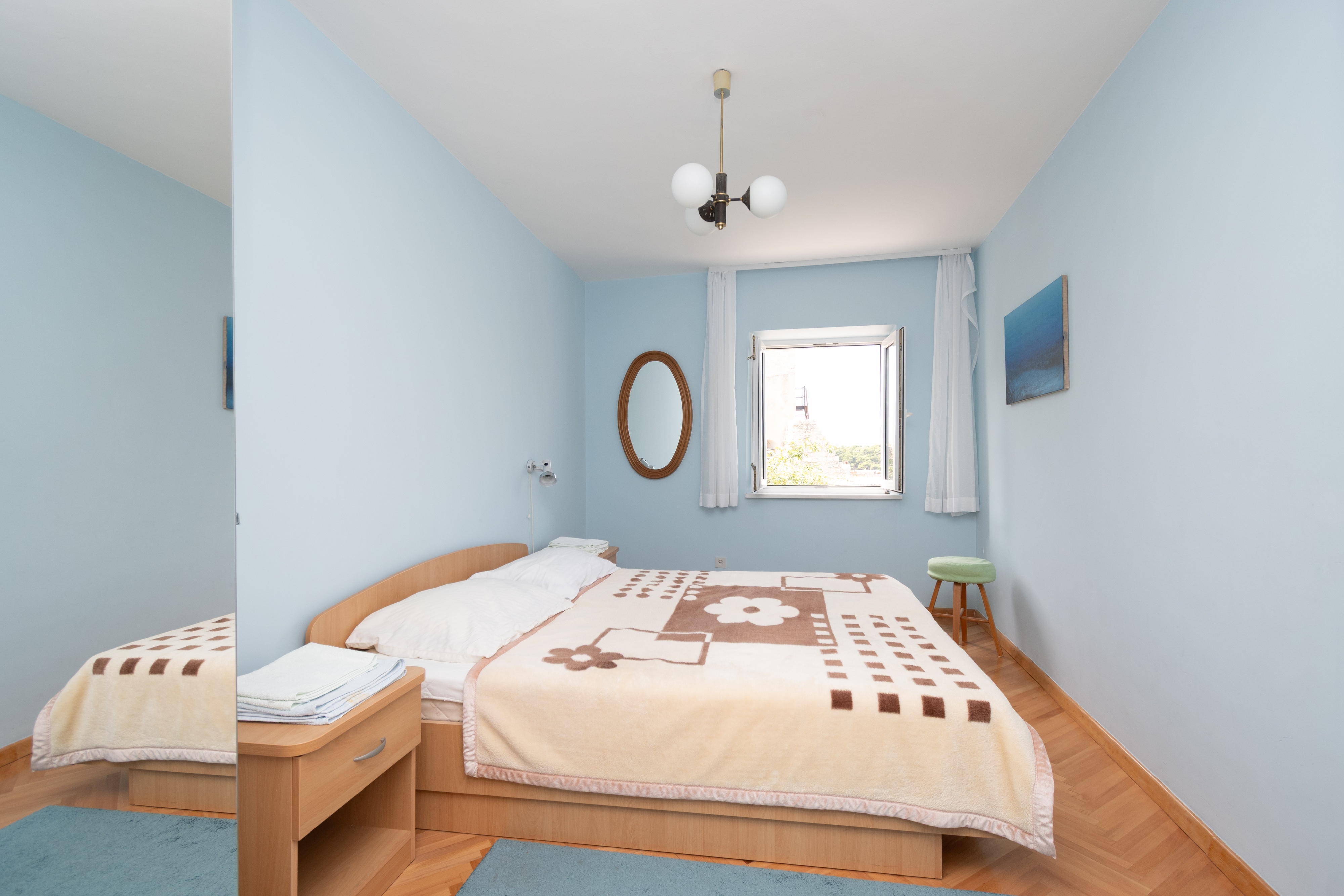 Four bedroom house with terrace and sea view Rab  K