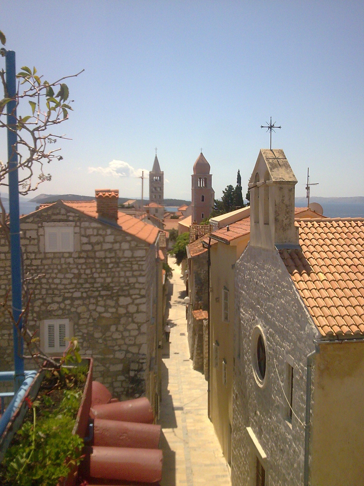 Four bedroom house with terrace and sea view Rab  K