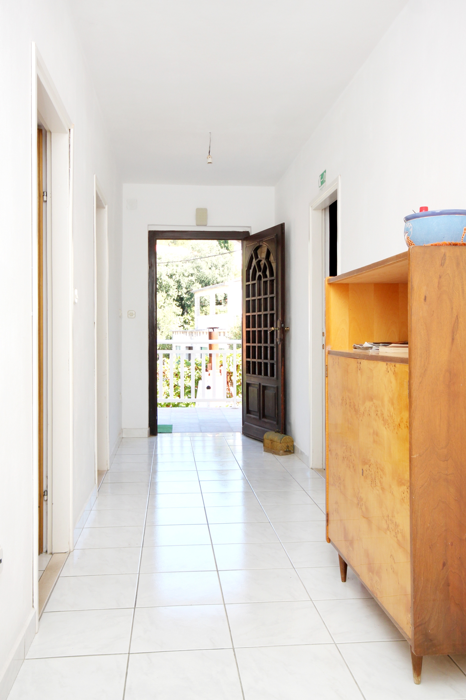 Three bedroom apartment near beach Brna, Korčula  A-a