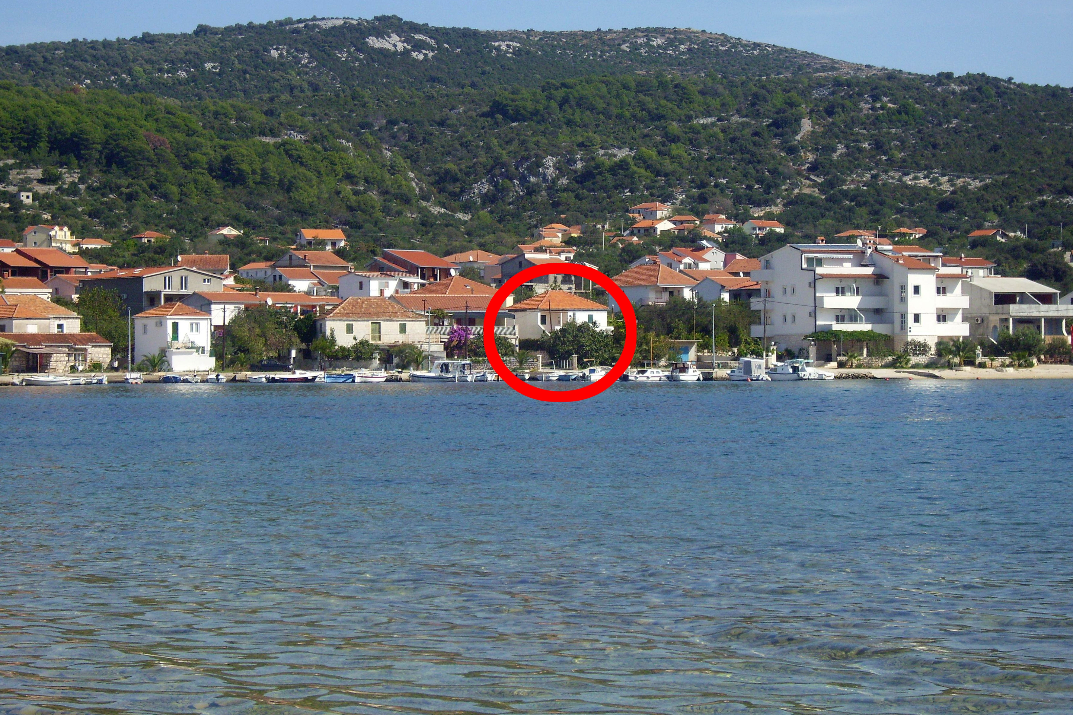 Three bedroom house near beach Vinišće, Trogir  K