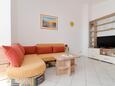 Гостиная Nin, Гостиная в размещении типа apartment, доступный кондиционер и WiFi.