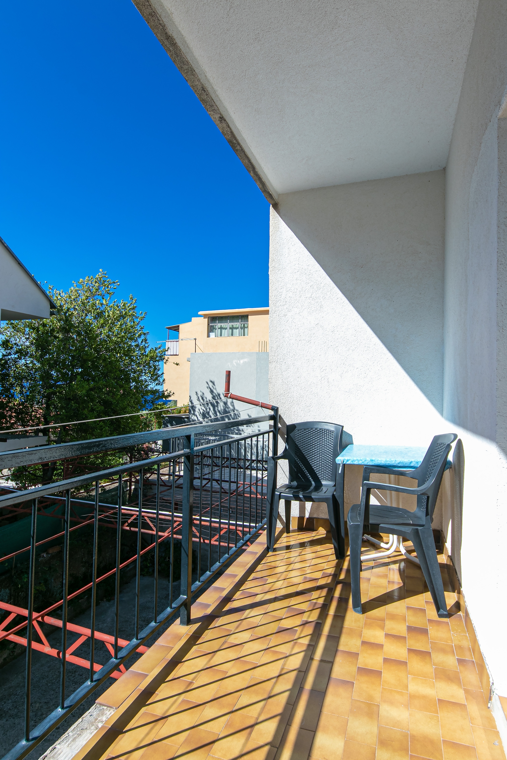 Two bedroom apartment with balcony and sea view Gradac, Makarska  A-b
