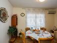 Blagovaonica Kaštel Štafilić, Blagovaonica u smještaju tipa apartment, dostupna klima i WiFi.