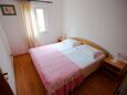 Спальня 2 Nečujam, Спальня 2 в размещении типа apartment, WiFi.