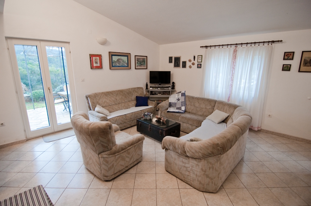 Three bedroom apartment with terrace and sea view Nečujam, Šolta (A-14729-a) Three bedroom apartment with terrace and sea view Nečujam, Šolta (A-14729-a)