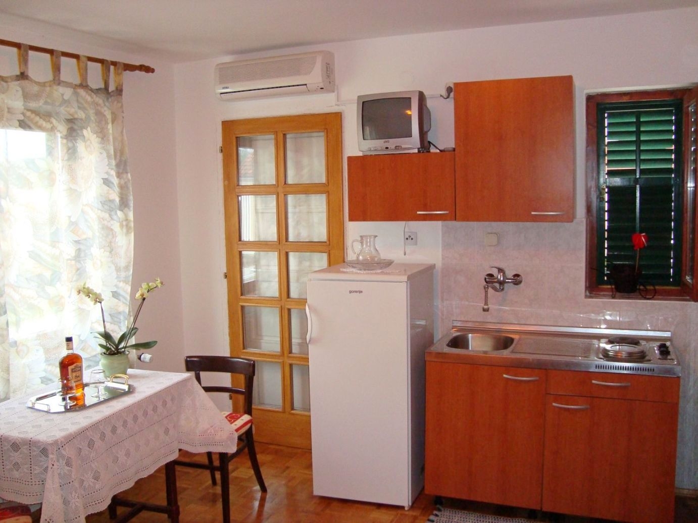 Studio flat with terrace Sukošan, Zadar (AS-14742-a)