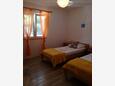 Maslinica, Schlafzimmer 2 in folgender Unterkunftsart apartment, Haustiere erlaubt und WiFi.