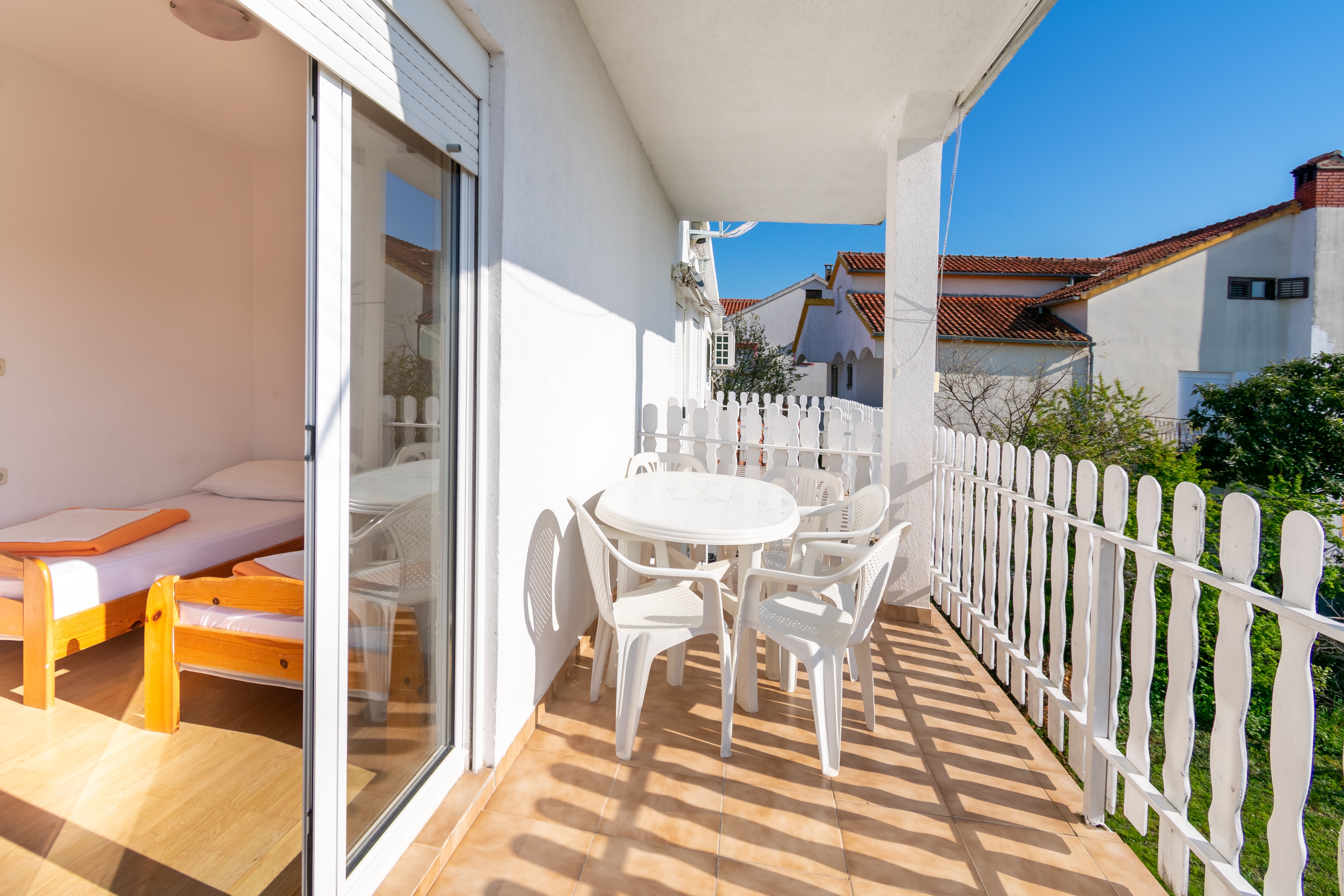 Two bedroom apartment with terrace and sea view Bibinje, Zadar  A-a