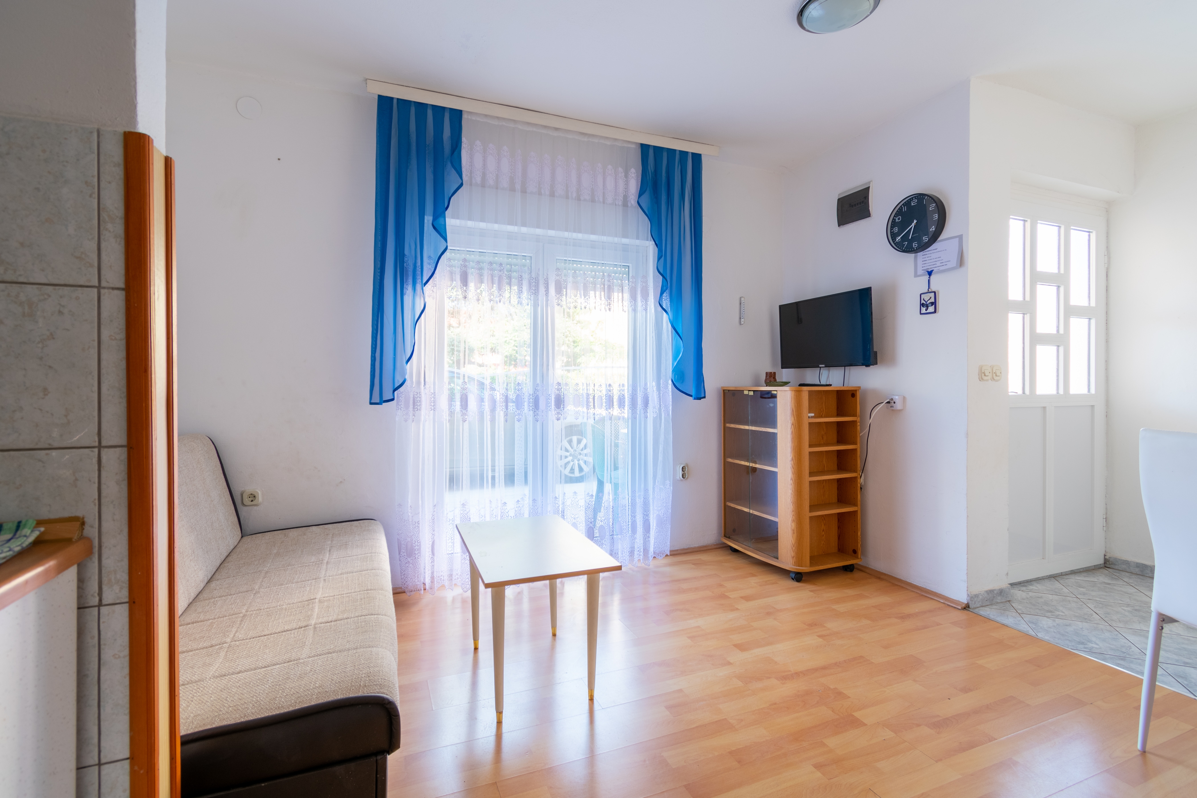 One bedroom apartment with terrace Bibinje, Zadar  A-c