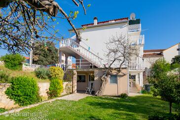 Bibinje, Zadar, Hébergement 14773 - Appartement avec une plage de galets.