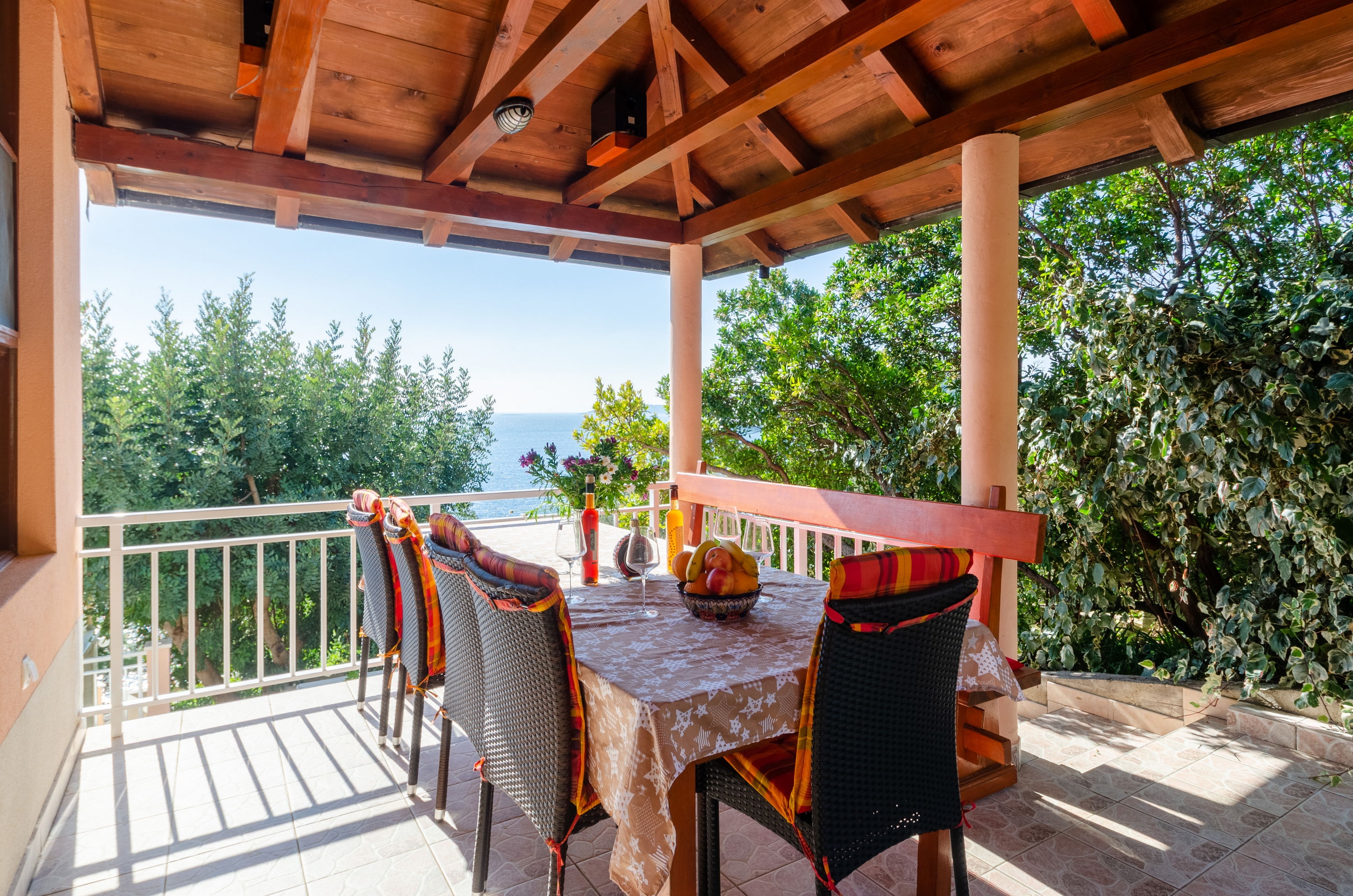 Four bedroom house near beach Karbuni, Korčula  K