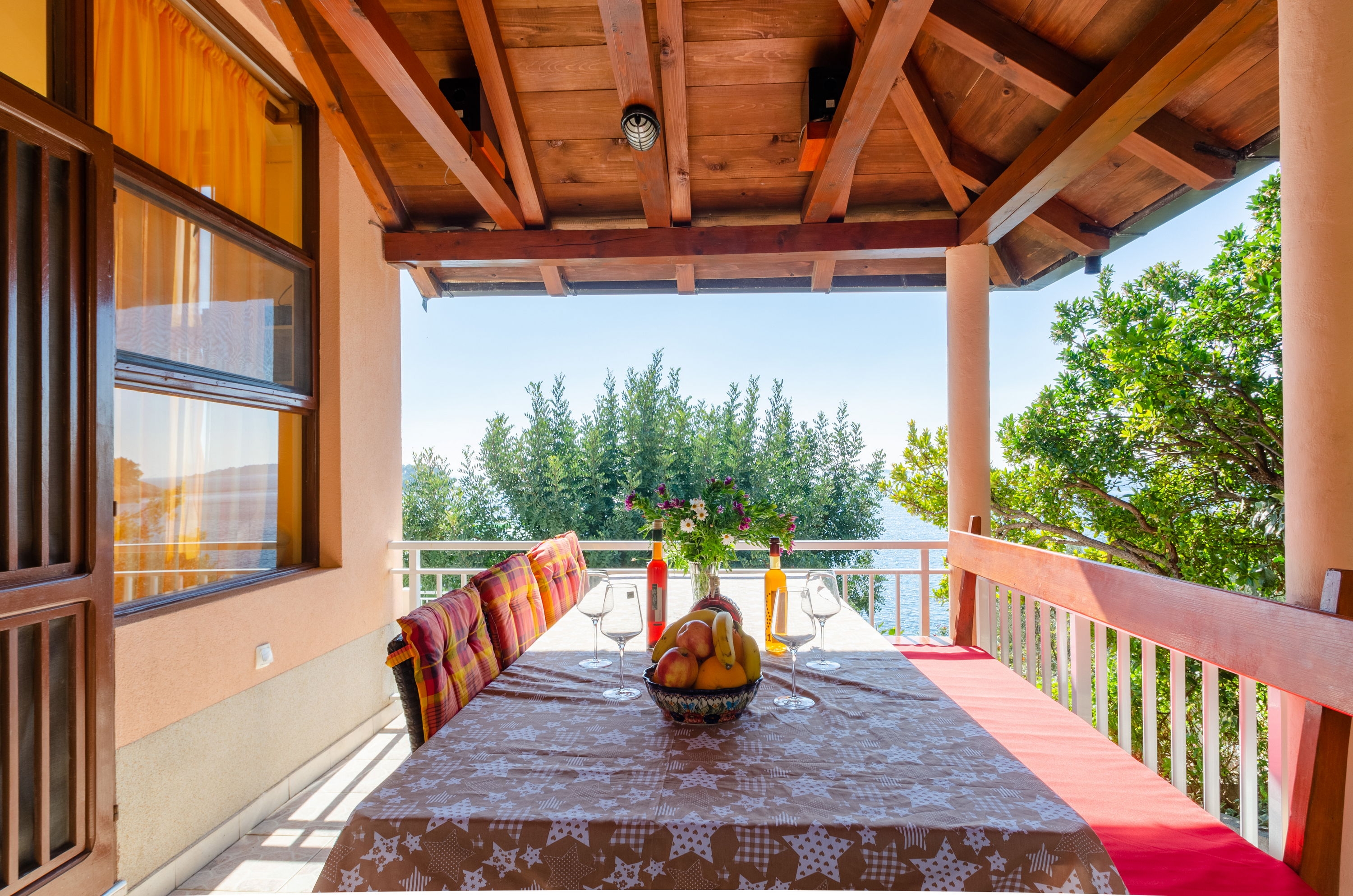 Four bedroom house near beach Karbuni, Korčula  K