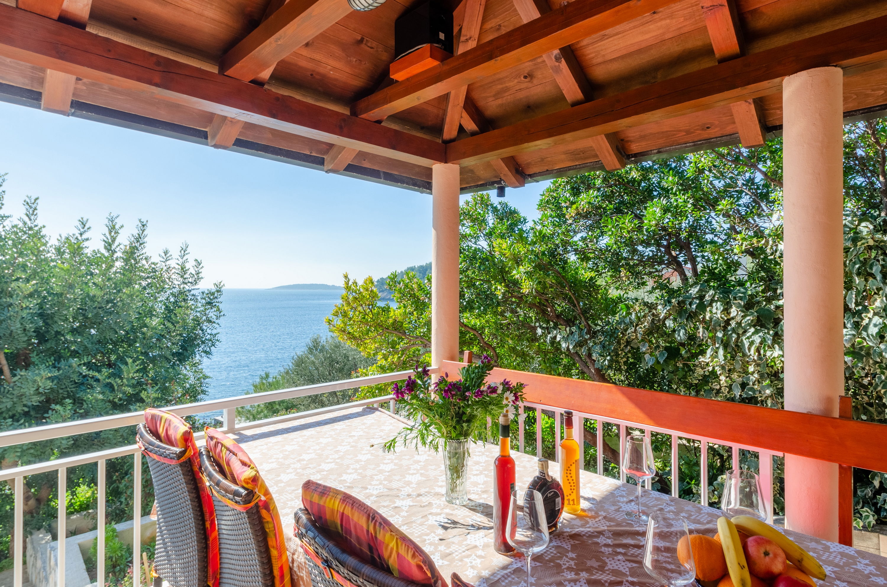Four bedroom house near beach Karbuni, Korčula  K