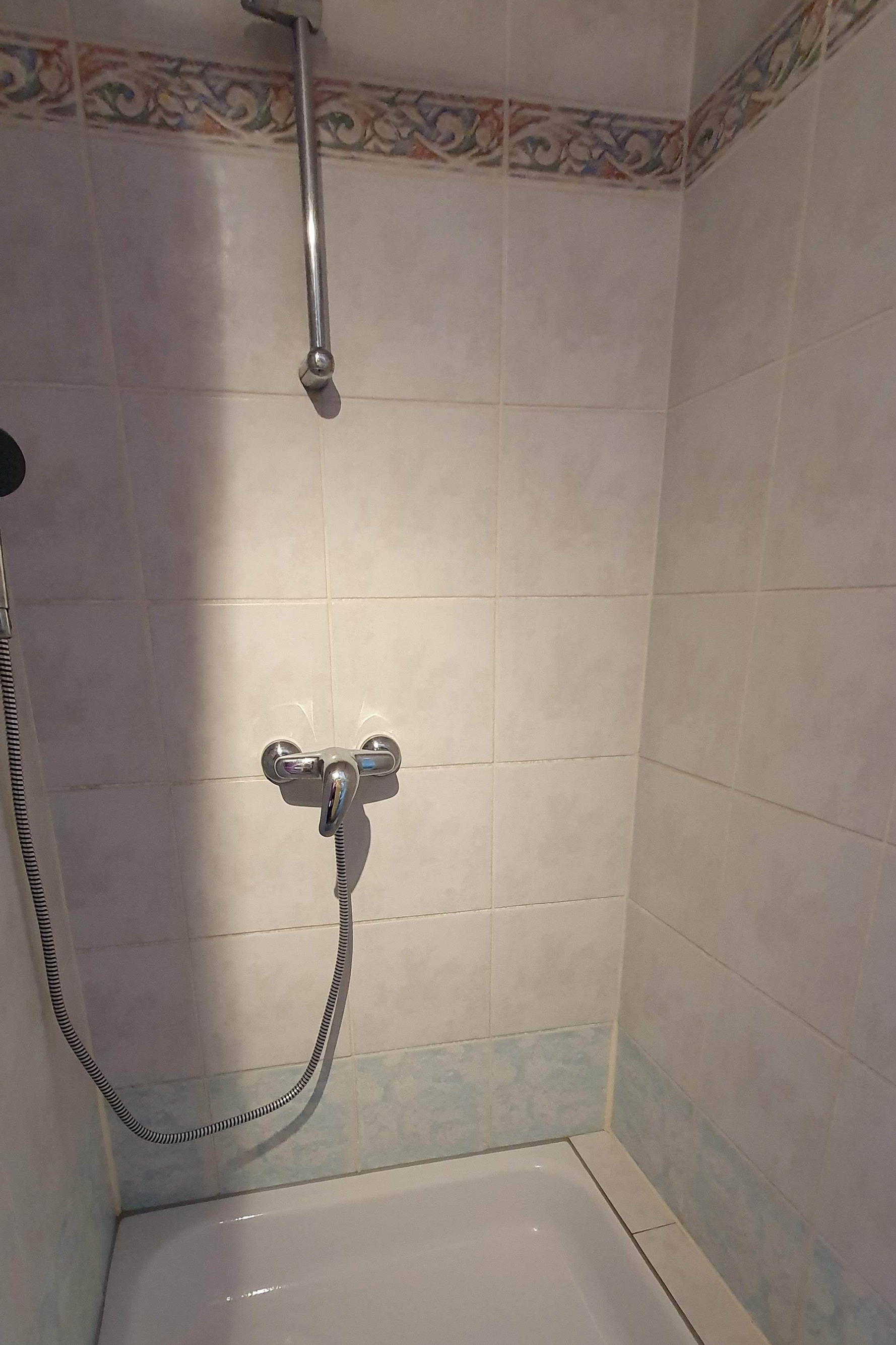 Two bedroom apartment with terrace and sea view Rab  A-a