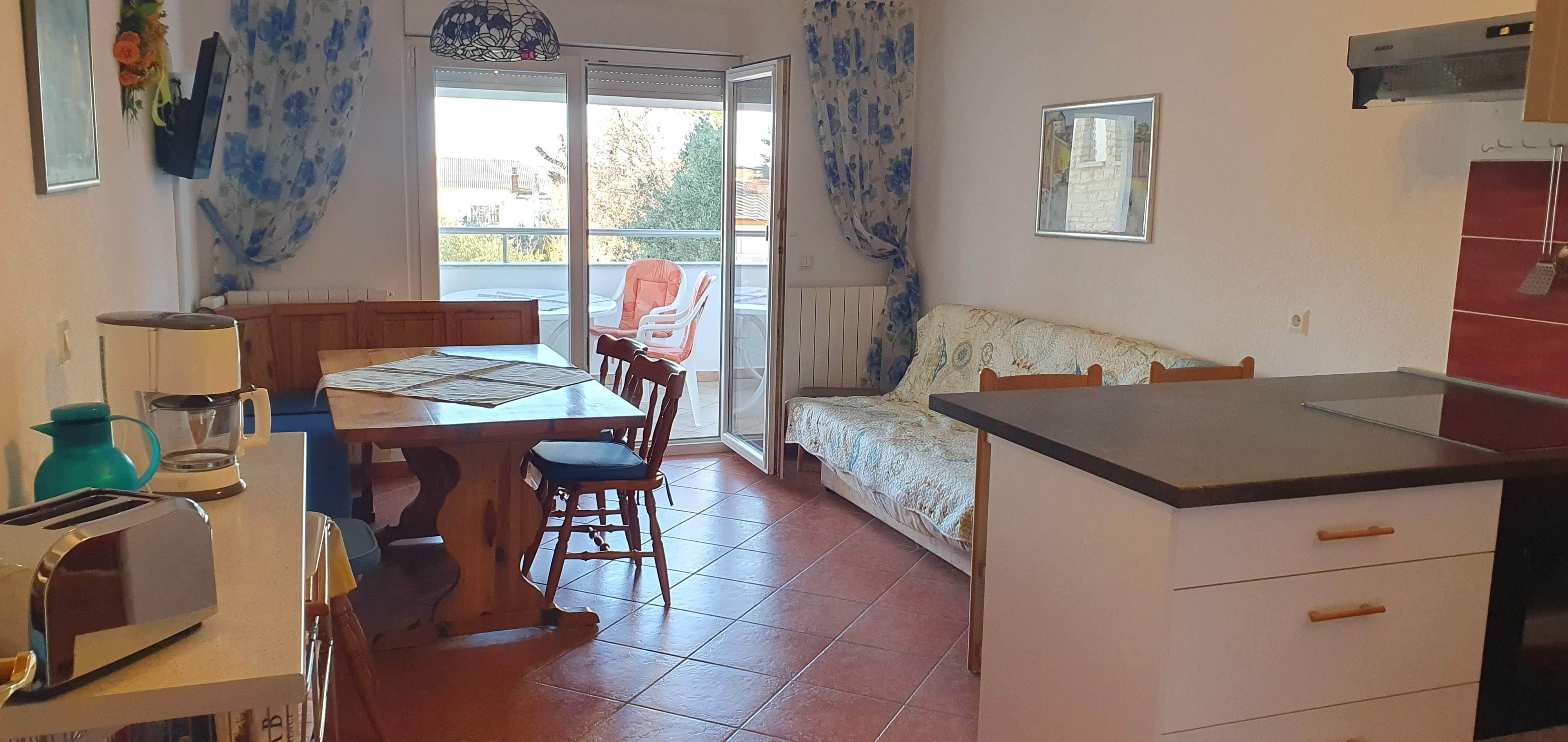 Two bedroom apartment with terrace Rab  A-b