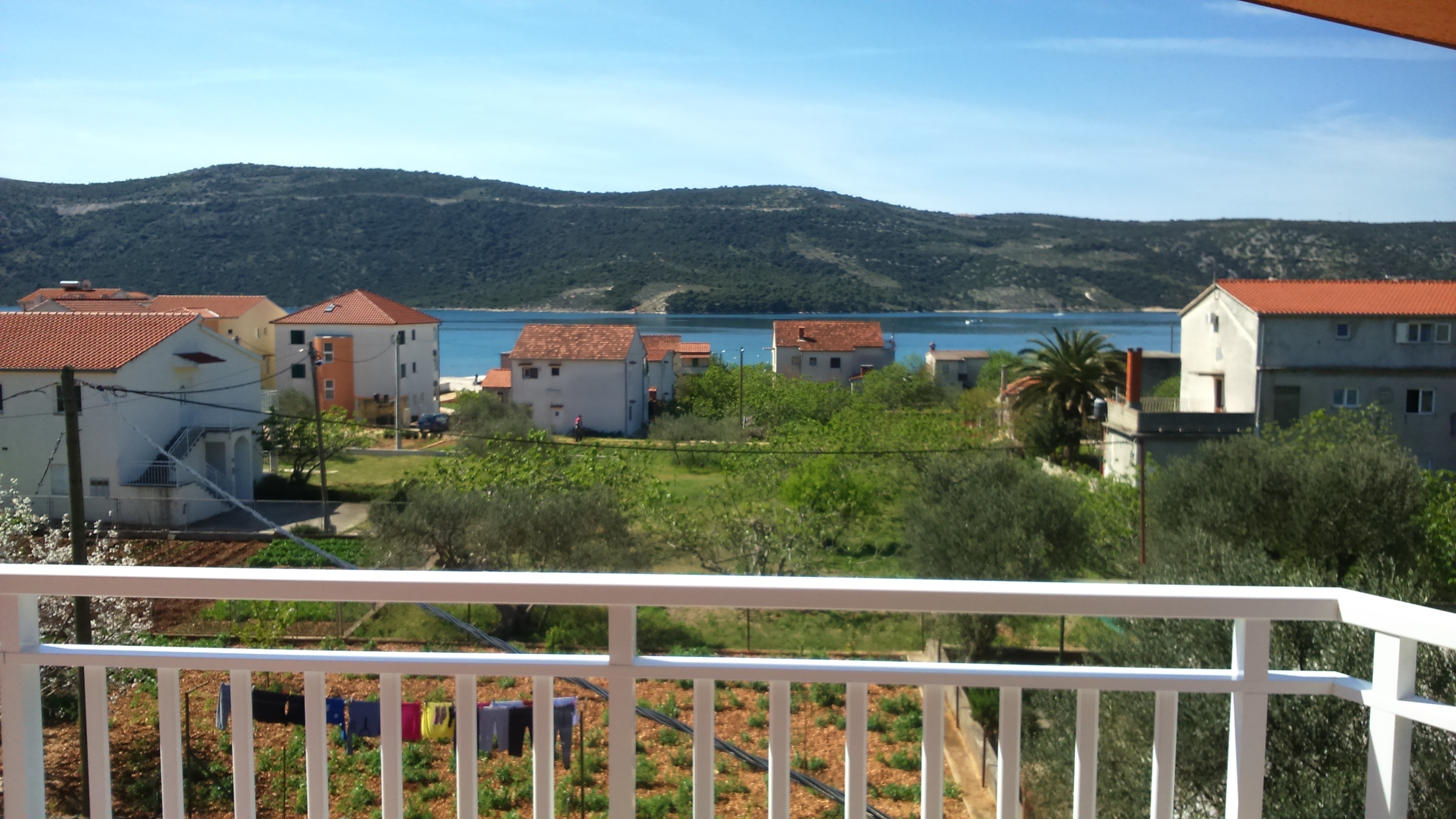 Two bedroom apartment with balcony and sea view Poljica, Trogir (A-14803-b) Two bedroom apartment with balcony and sea view Poljica, Trogir (A-14803-b)