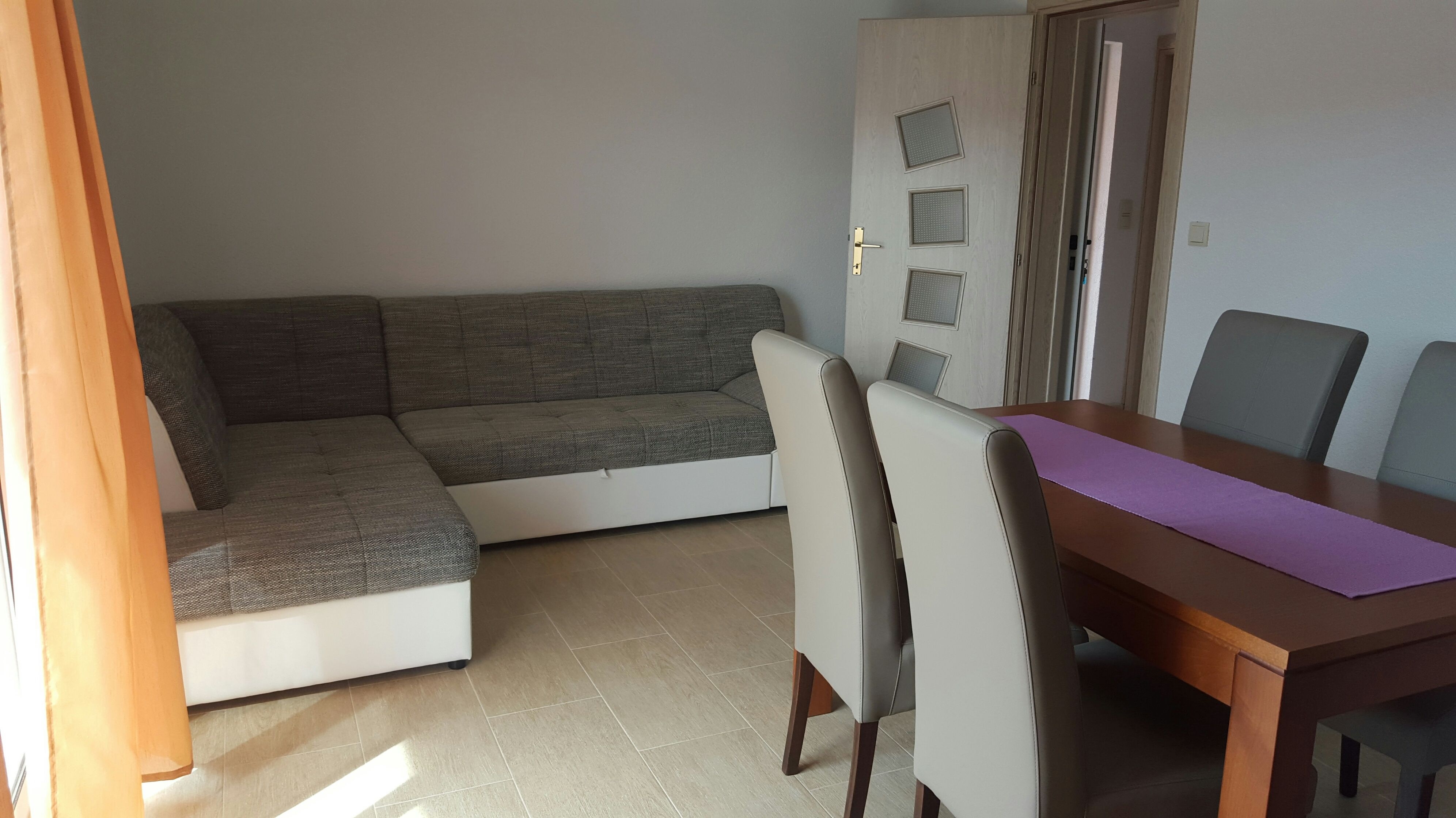 Two bedroom apartment with balcony and sea view Poljica, Trogir (A-14803-b) Two bedroom apartment with balcony and sea view Poljica, Trogir (A-14803-b)