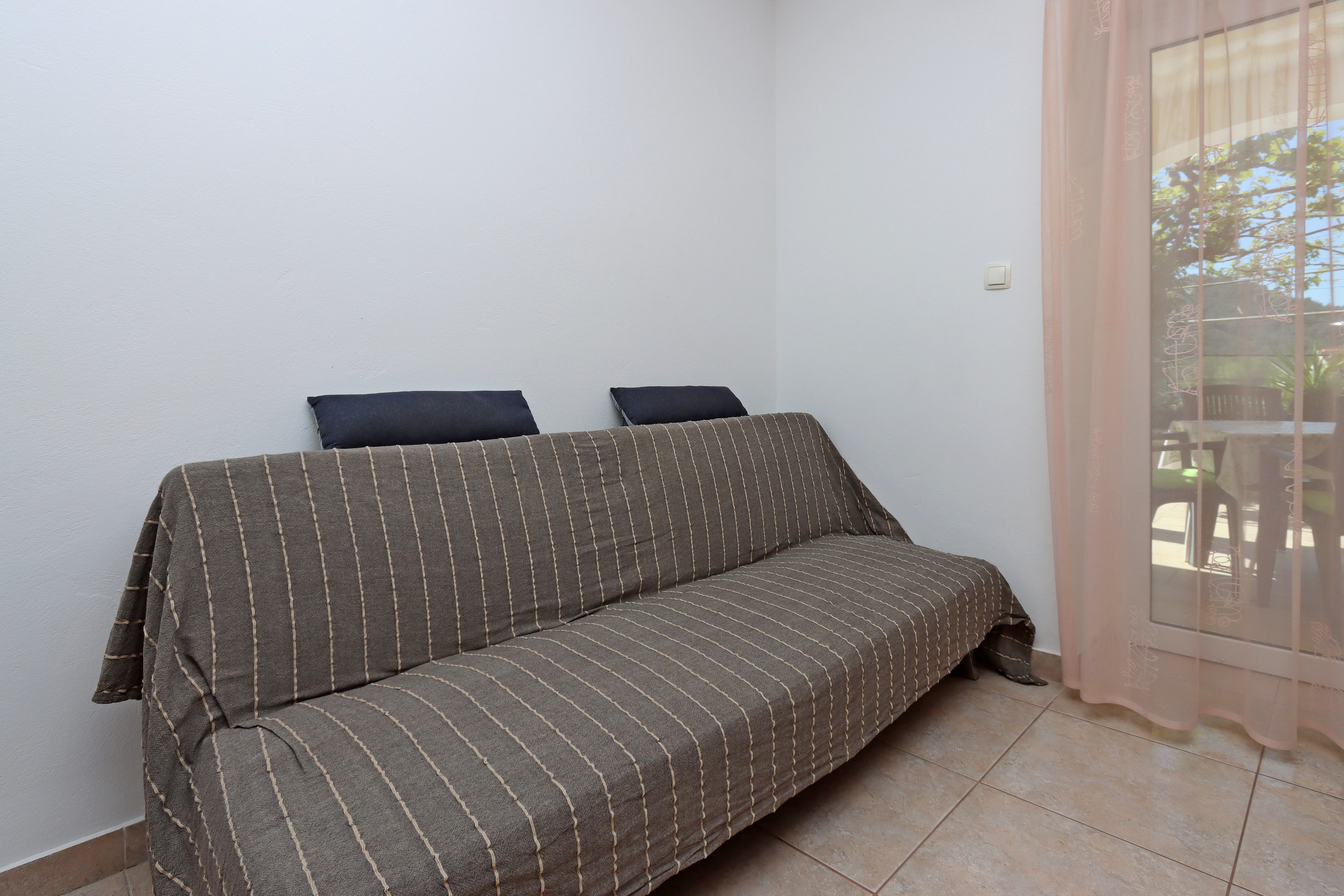 Top Rab Lopar Top Rab Lopar