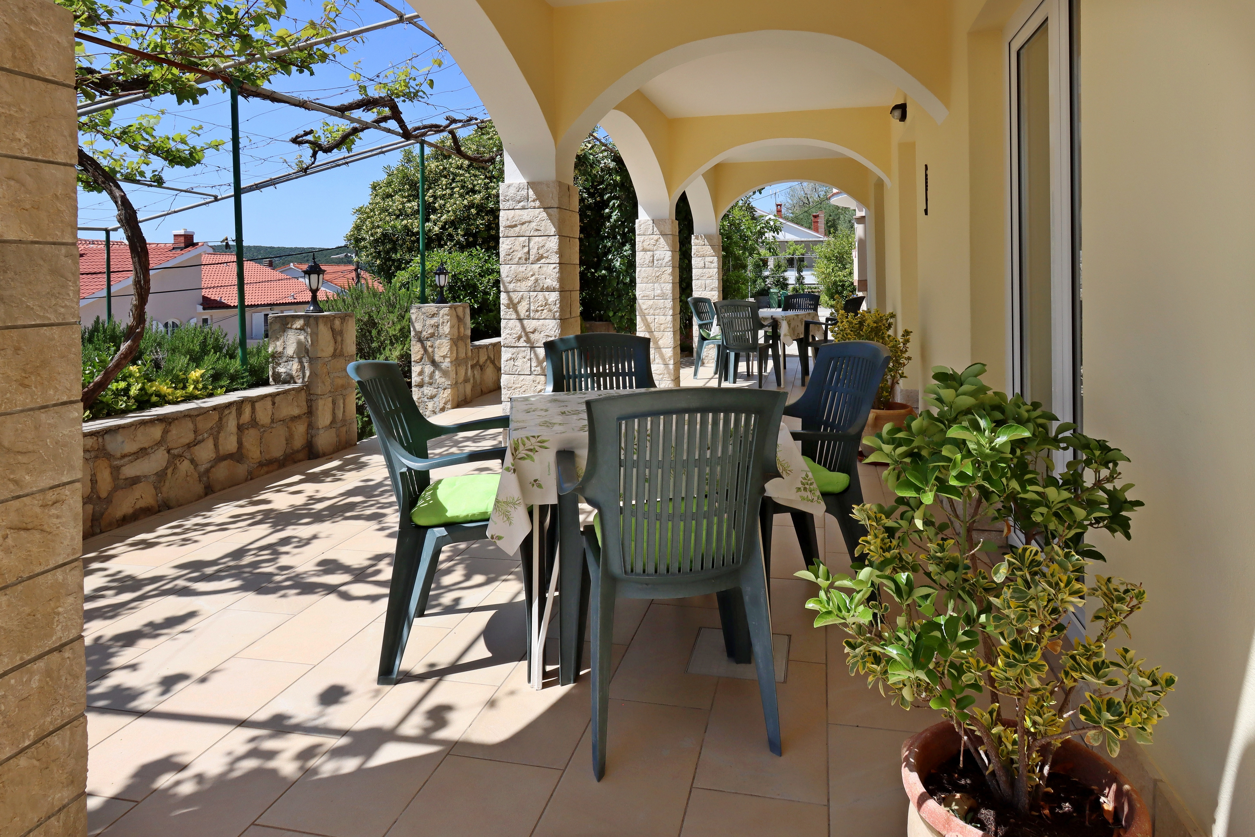 One bedroom apartment with terrace Lopar, Rab (A-14804-b)