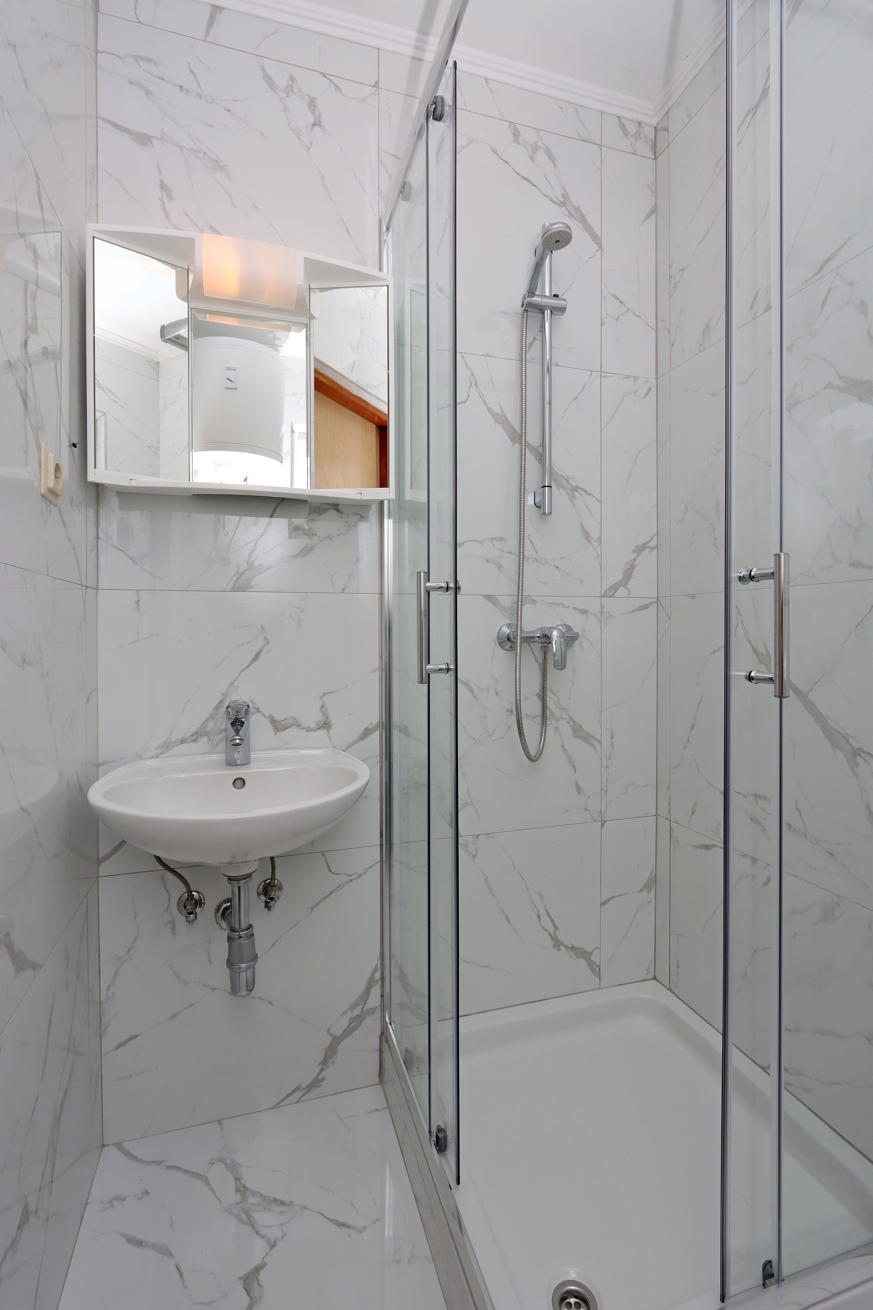One bedroom apartment with terrace and sea view Lopar, Rab  A-e