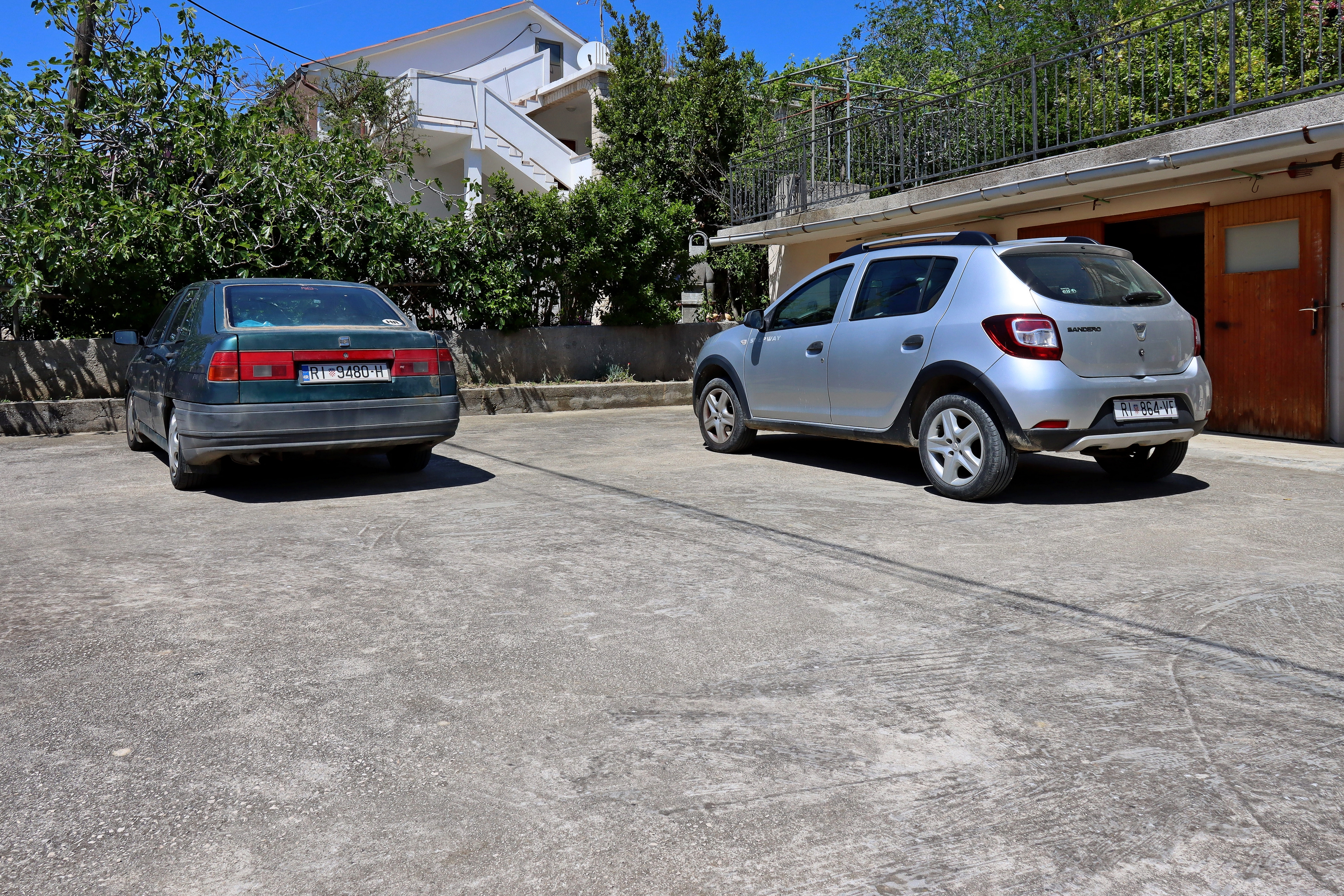 Dvosobni apartma S teraso Lopar, Rab  A-d