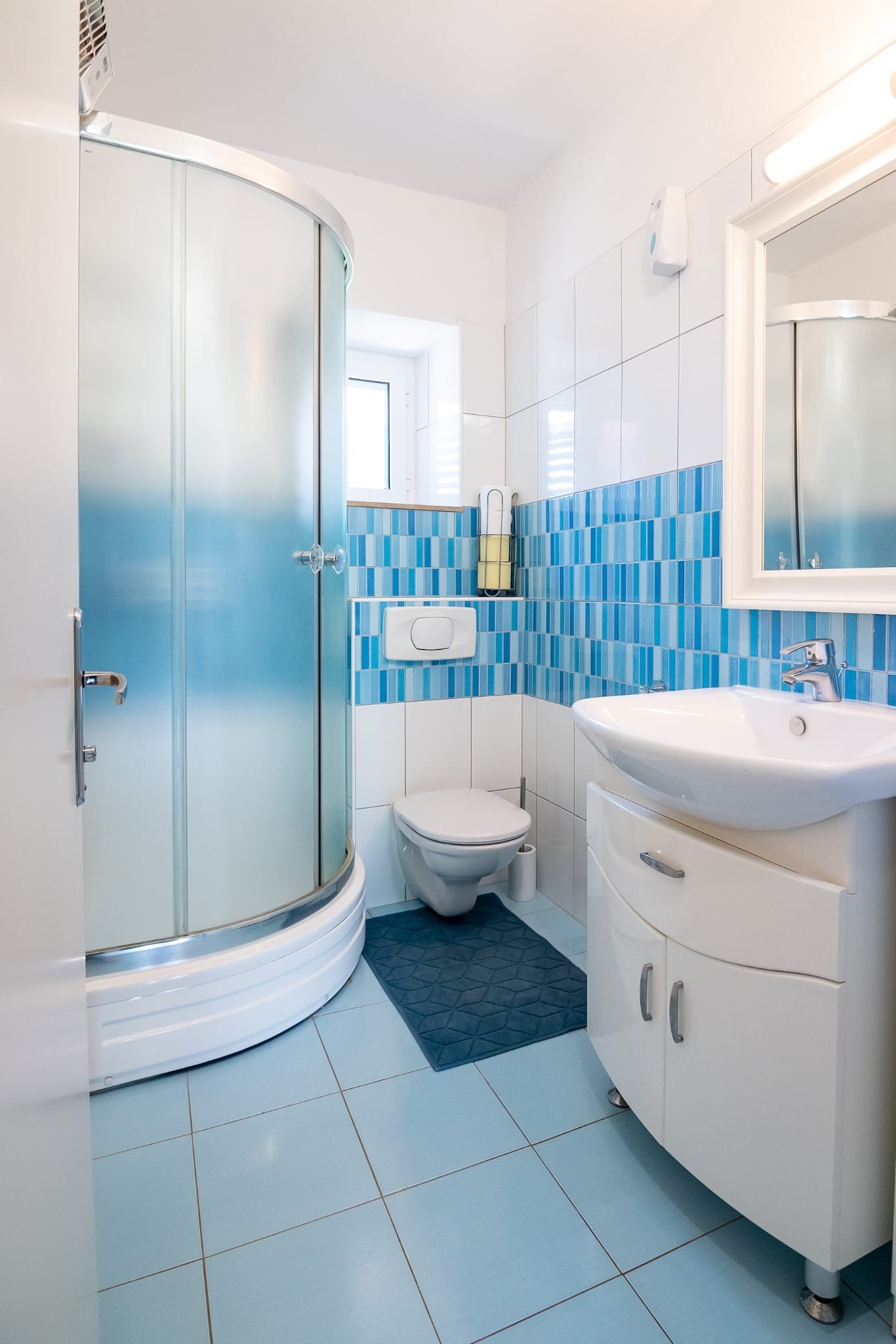 Three bedroom apartment with terrace Postira, Brač  A-a