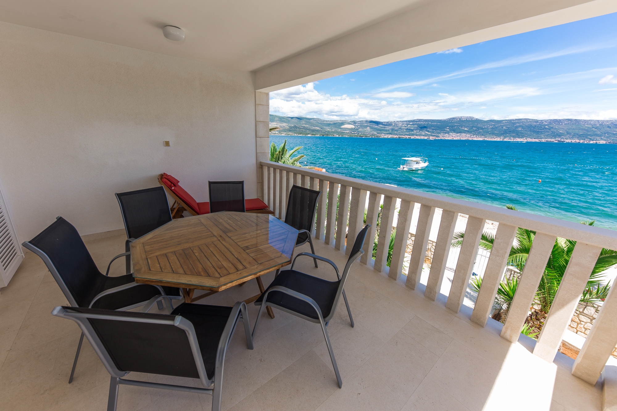 Two bedroom apartment near beach Arbanija, Čiovo  A-b