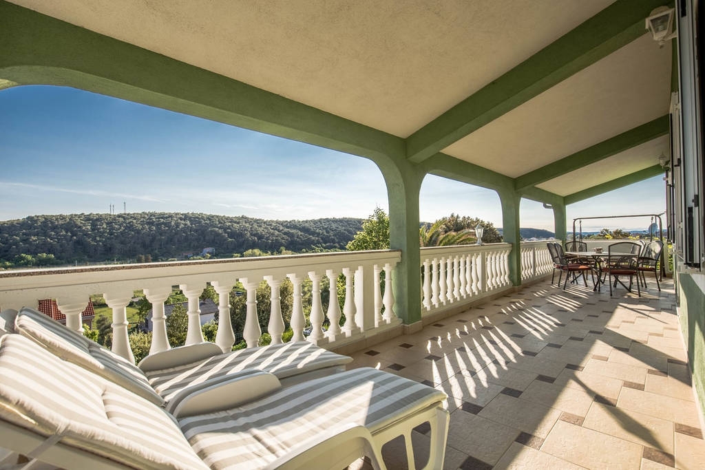 Two bedroom apartment with terrace and sea view Kampor, Rab  A-b