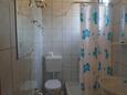 Ванная комната Orebić, Ванная комната в размещении типа apartment, Домашние животные допускаются и WiFi.