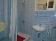 Bathroom 2 Orebić, Bathroom 2 in the apartment, (pet friendly) and WiFi.
