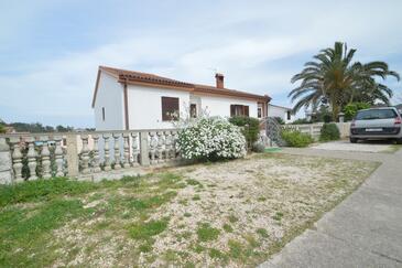 Mali Lošinj, Lošinj, Hébergement 14844 - Appartement à proximité de la mer avec une plage de galets.