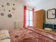 Sveti Lovreč, Spálňa v ubytovacej jednotke apartment, domáci miláčikovia povolení a WiFi.