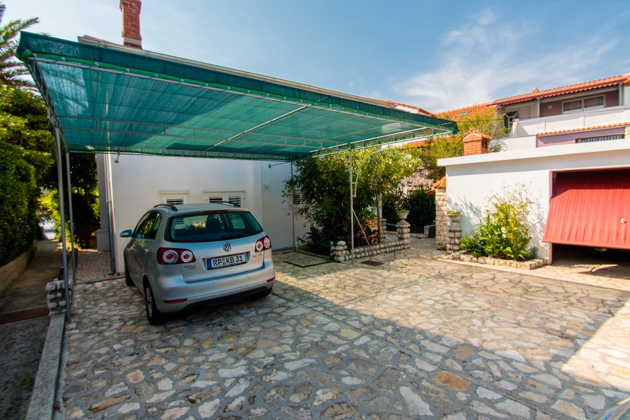 Top Rab Barbat Top Rab Barbat