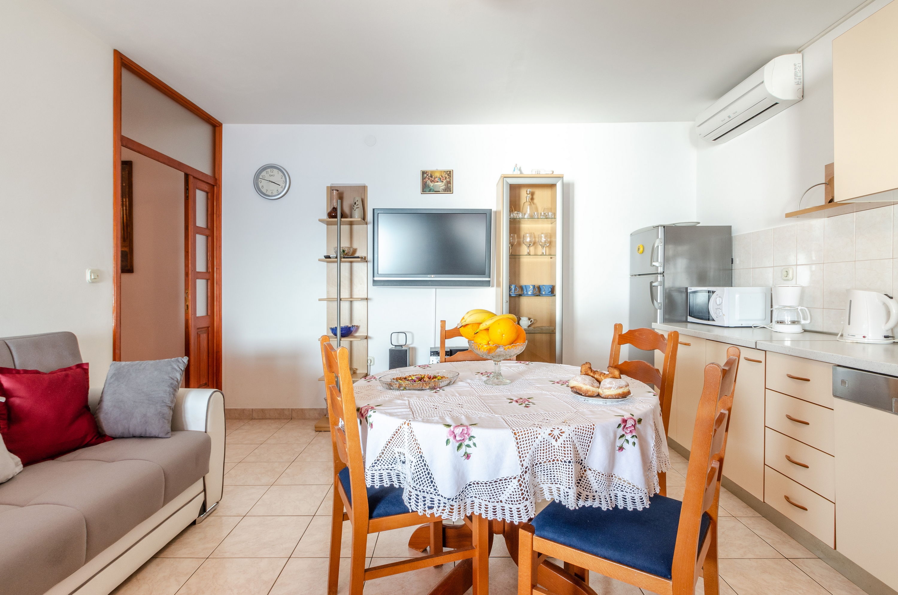 Two bedroom house near beach Karbuni, Korčula (K-14889) Two bedroom house near beach Karbuni, Korčula (K-14889)