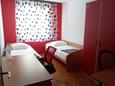 Omiš, Dormitor 2 în unitate de cazare tip apartment, WiFi.