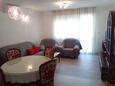 Omiš, Living room in the apartment, air condition available and WiFi.