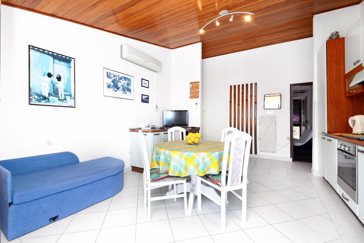 Two bedroom apartment with terrace and sea view Prižba, Korčula  A-a
